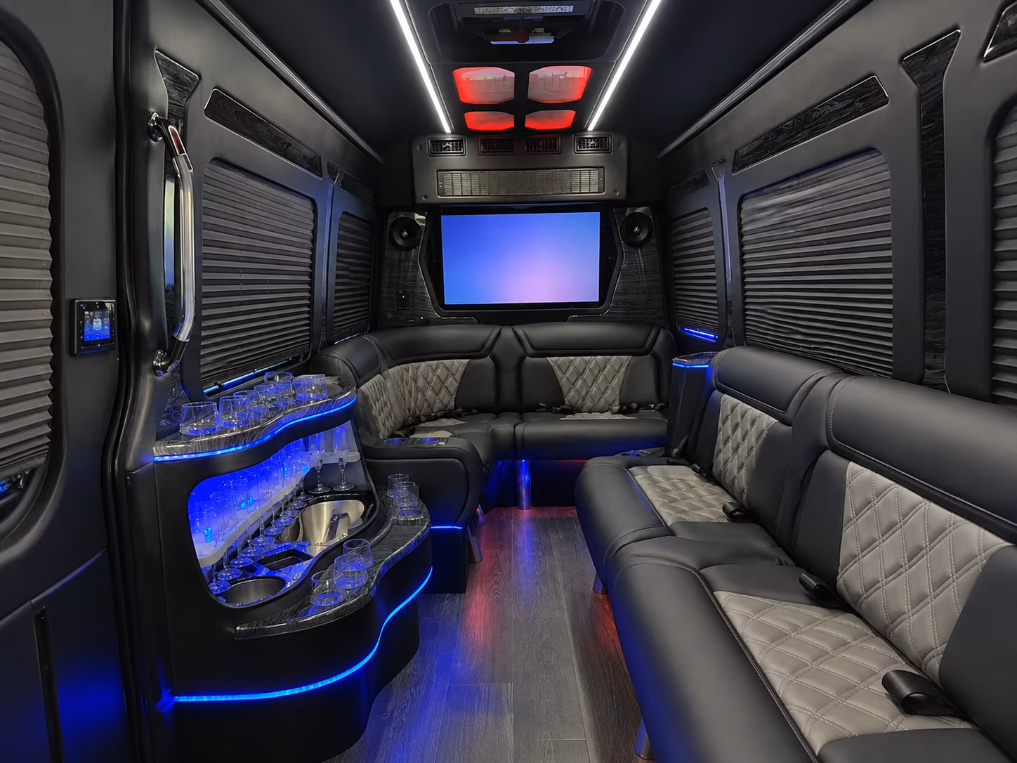 busrentalypsilanti com connects you to corporate and conference shuttles in ypsilanti