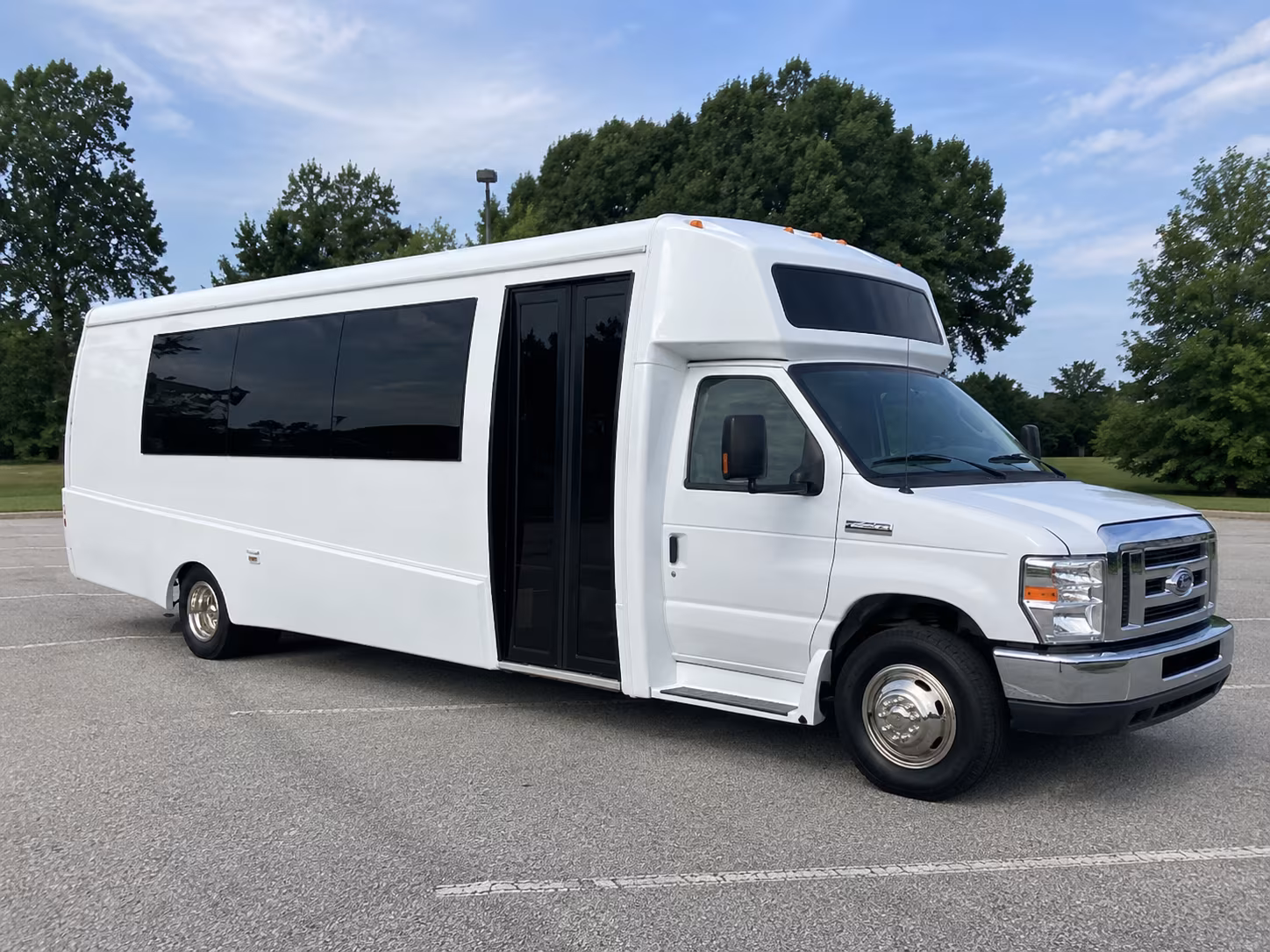 ypsilanti 18 passenger party bus